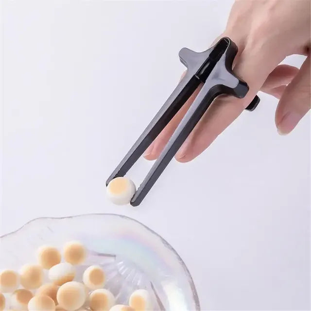 Effortless Snack Chopsticks